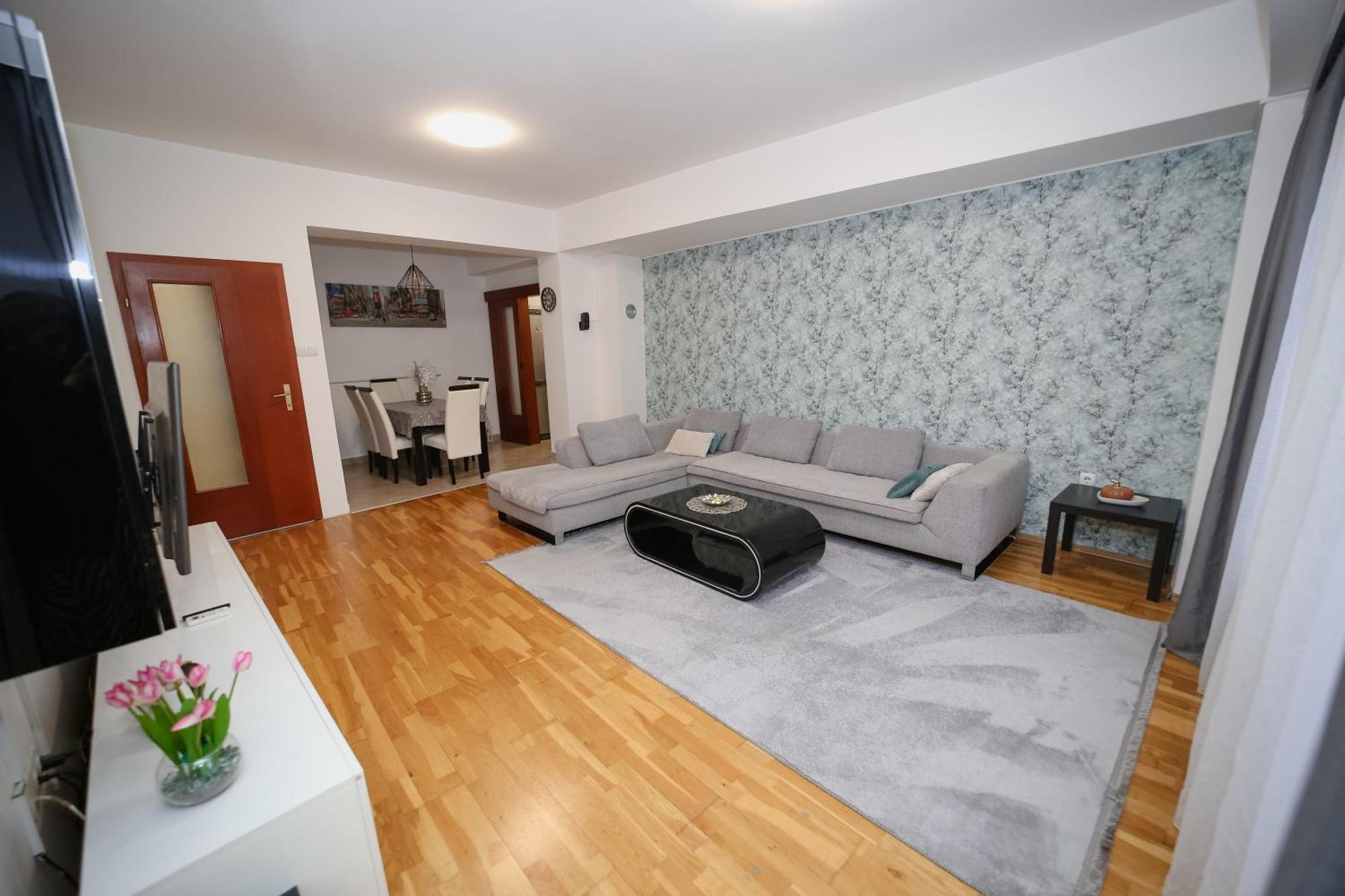 Ferienwohnung Iva Lux Stan Na Dan Banja Luka Exterior foto